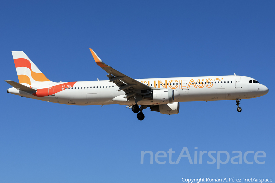 Sunclass Airlines Airbus A321-211 (OY-TCE) | Photo 479371