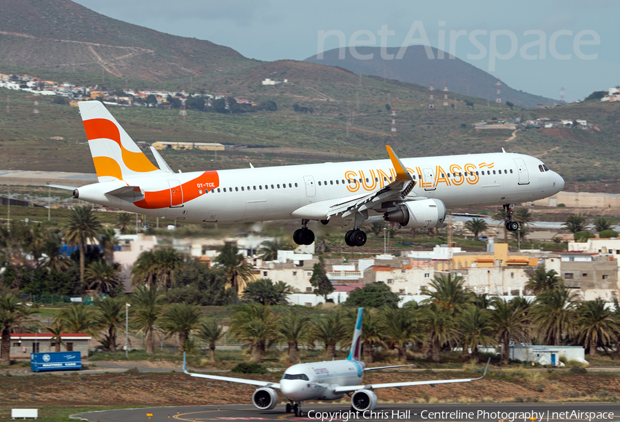 Sunclass Airlines Airbus A321-211 (OY-TCE) | Photo 541624