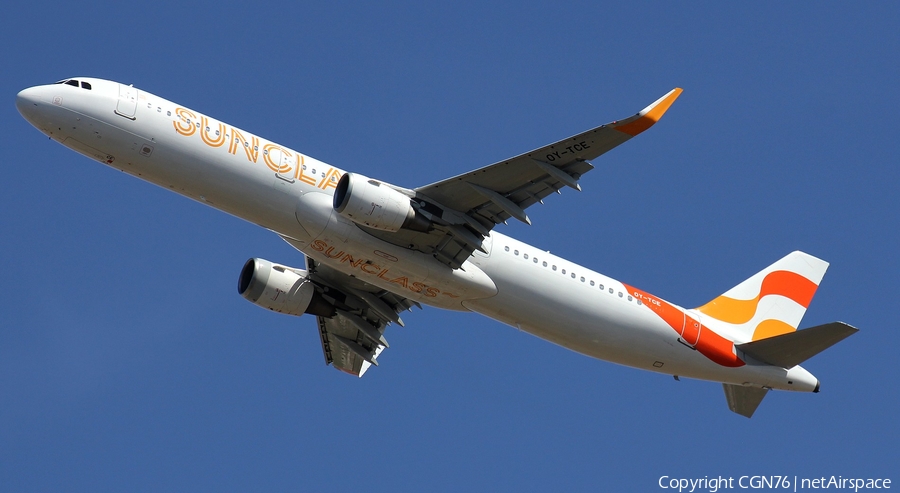 Sunclass Airlines Airbus A321-211 (OY-TCE) | Photo 507722