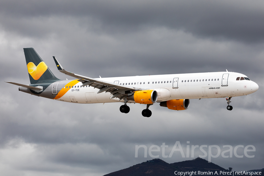 Thomas Cook Airlines Scandinavia Airbus A321-211 (OY-TCE) | Photo 441403