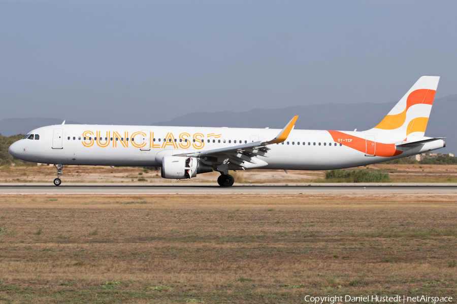 Sunclass Airlines Airbus A321-211 (OY-TCF) | Photo 537184