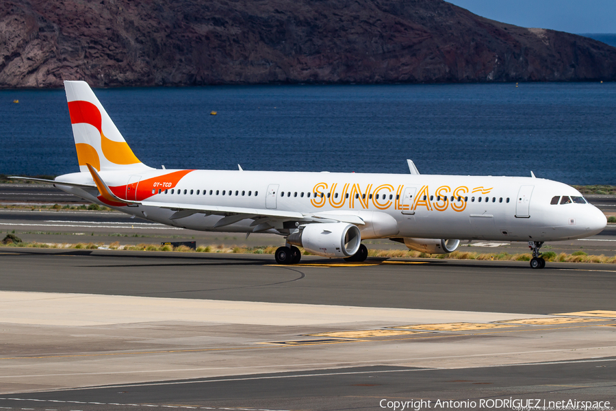 Sunclass Airlines Airbus A321-211 (OY-TCG) | Photo 433952