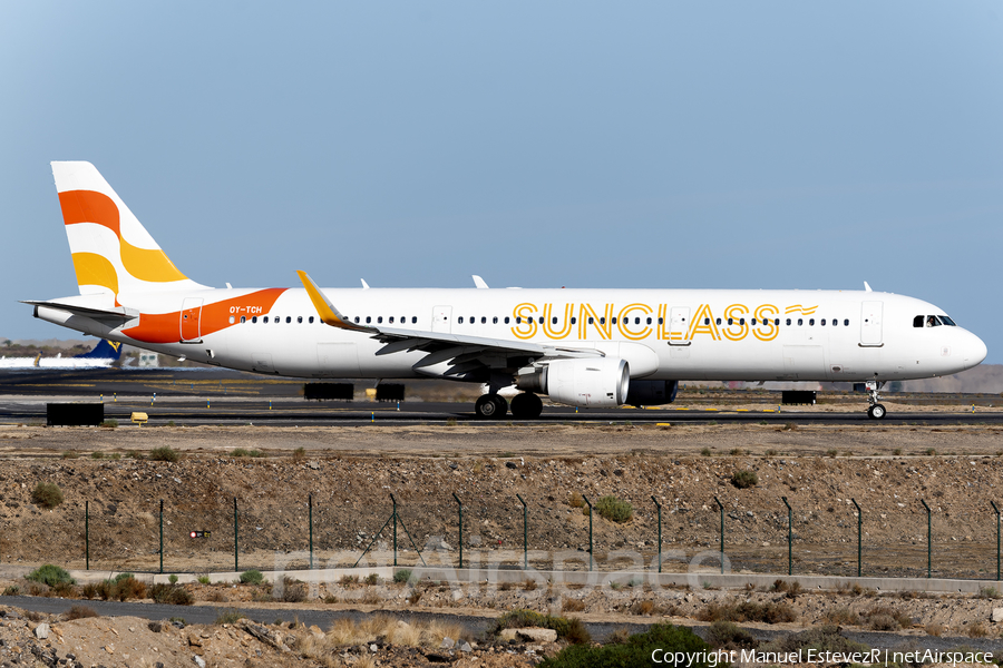 Sunclass Airlines Airbus A321-211 (OY-TCH) | Photo 609701