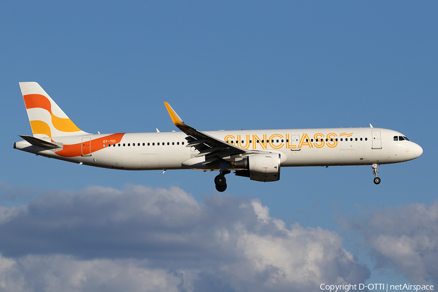 Sunclass Airlines Airbus A321-211 (OY-TCI) | Photo 533759