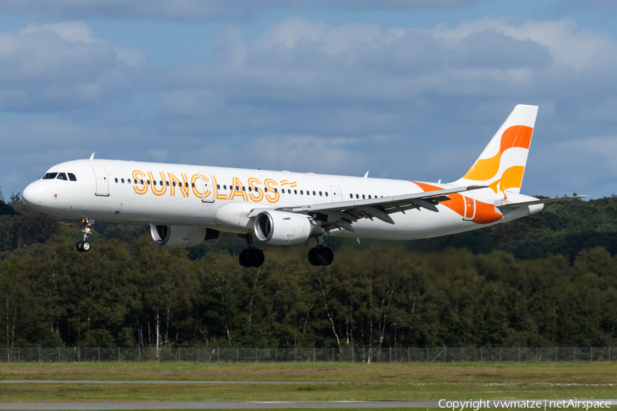 Sunclass Airlines Airbus A321-211 (OY-VKD) | Photo 586560
