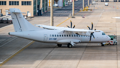 Nordic Aviation Capital ATR 42-600 (OY-YBP) at  Gran Canaria, Spain