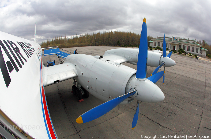 Air Koryo Ilyushin Il-18D (P-835) | Photo 386870