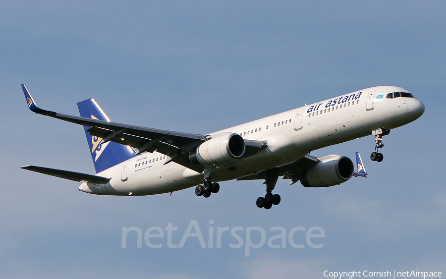 Air Astana Boeing 757-2G5 (P4-FAS) | Photo 3363