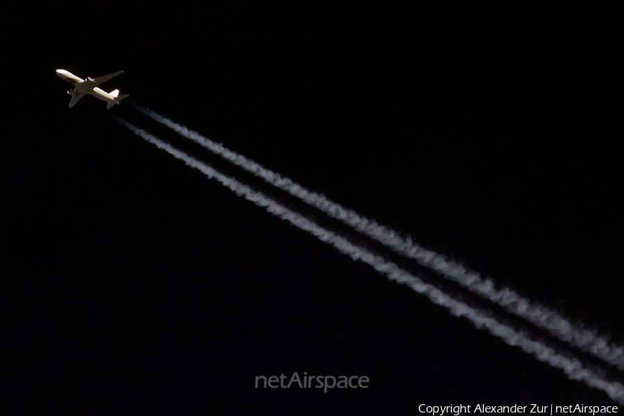Global Jet Luxembourg Boeing 767-33A(ER) (P4-MES) | Photo 391378
