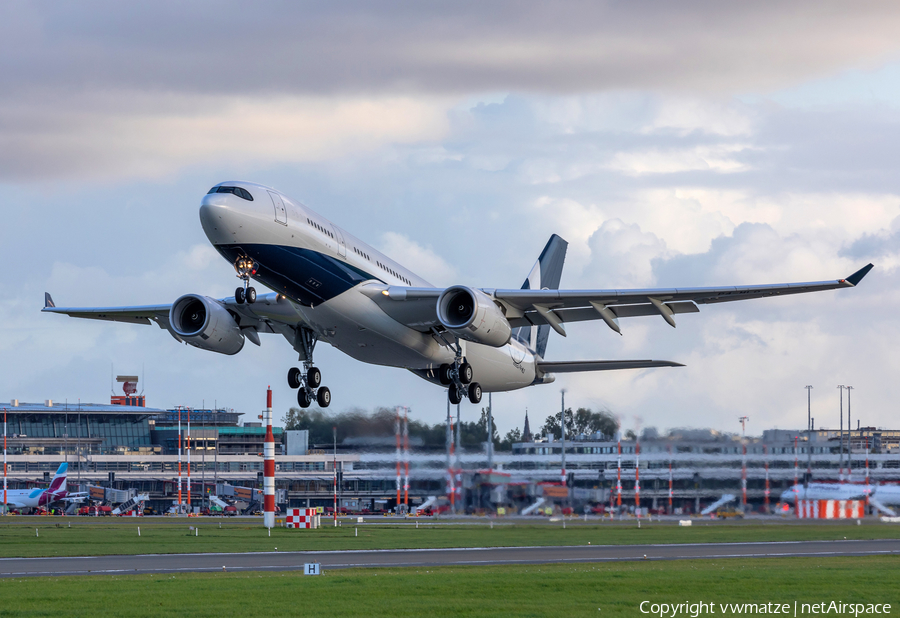 Comlux Aruba Airbus A330-243 (P4-MLO) | Photo 475591