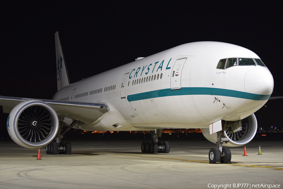 Crystal Luxury Air Boeing 777-29M(LR) (P4-XTL) | Photo 266575