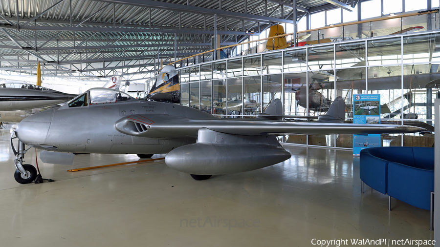 Royal Norwegian Air Force De Havilland DH.100 Vampire F.3 (P42408) | Photo 680729