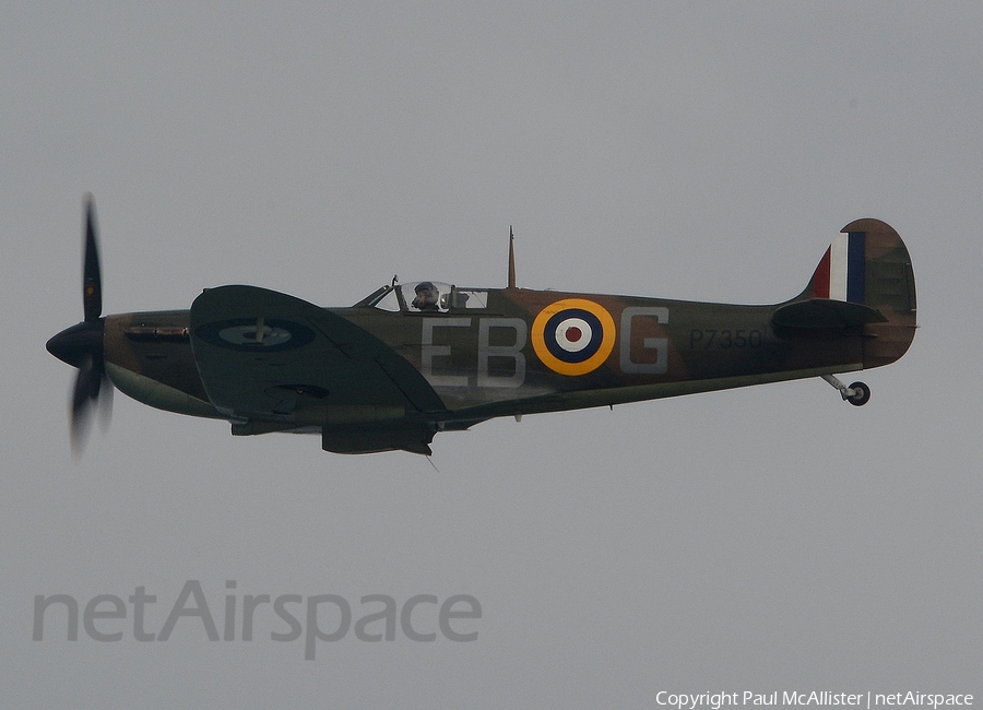 Royal Air Force Supermarine Spitfire Mk IIA (P7350) | Photo 125519