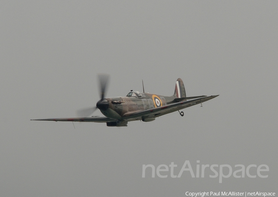 Royal Air Force Supermarine Spitfire Mk IIA (P7350) | Photo 302964