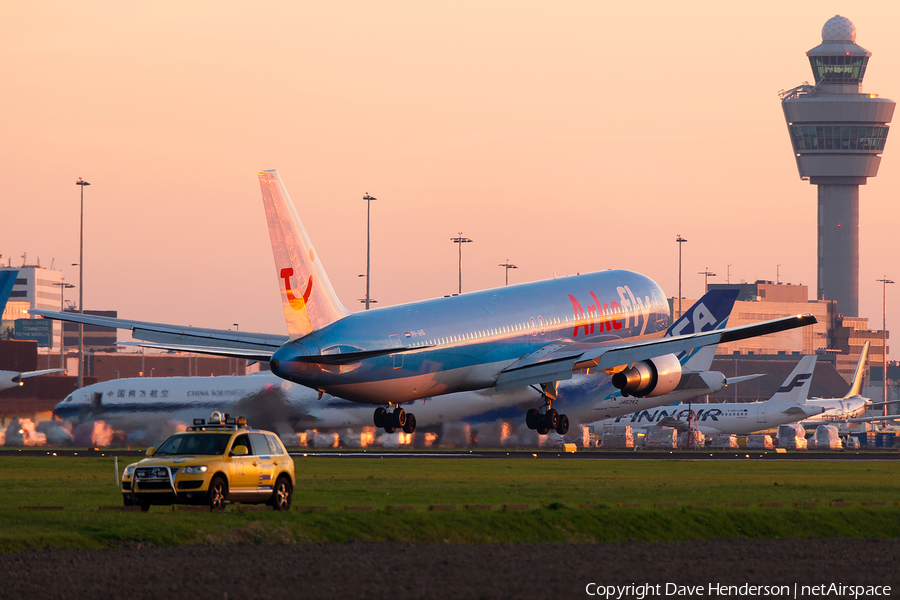 Arkefly Boeing 767-383(ER) (PH-AHQ) | Photo 32626