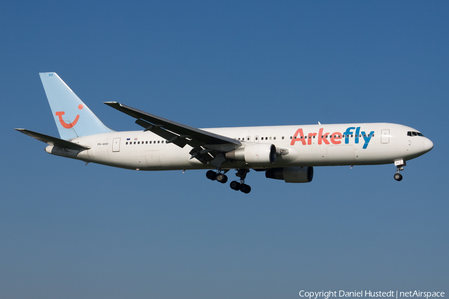 Arkefly Boeing 767-383(ER) (PH-AHX) | Photo 548529