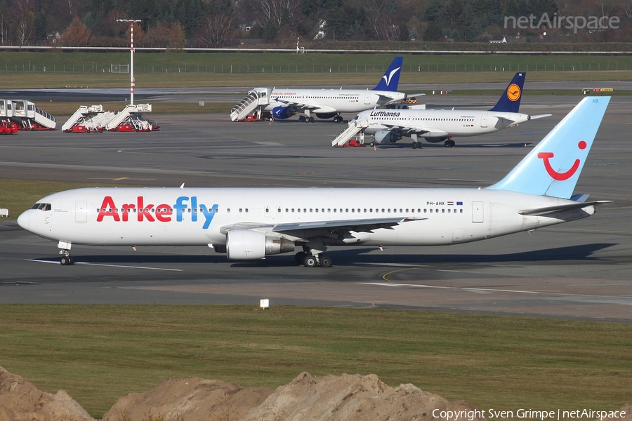 Arkefly Boeing 767-383(ER) (PH-AHX) | Photo 34904