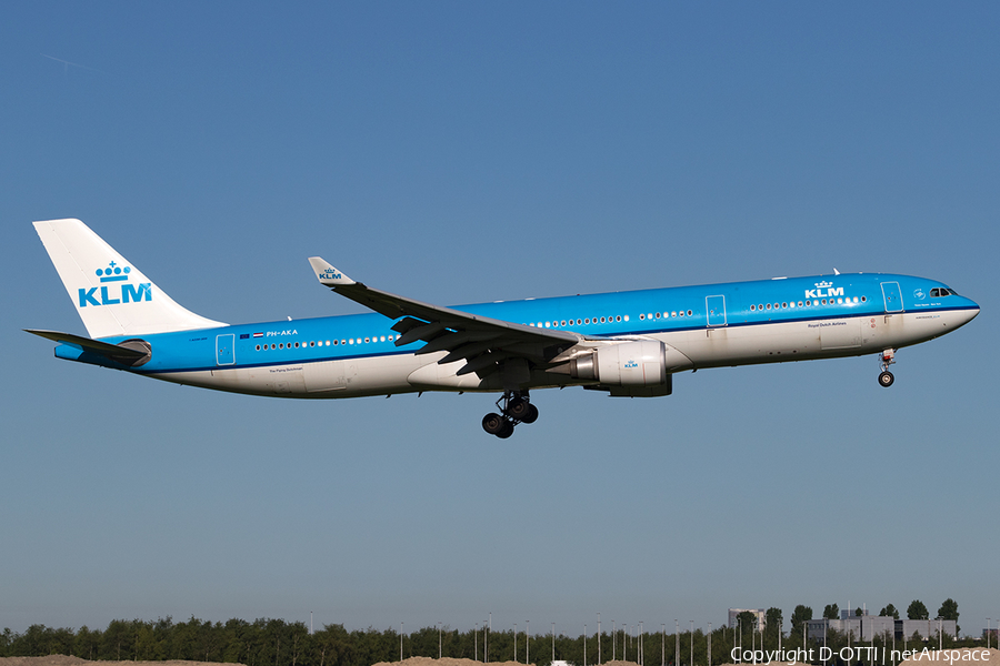 KLM - Royal Dutch Airlines Airbus A330-303 (PH-AKA) | Photo 165723