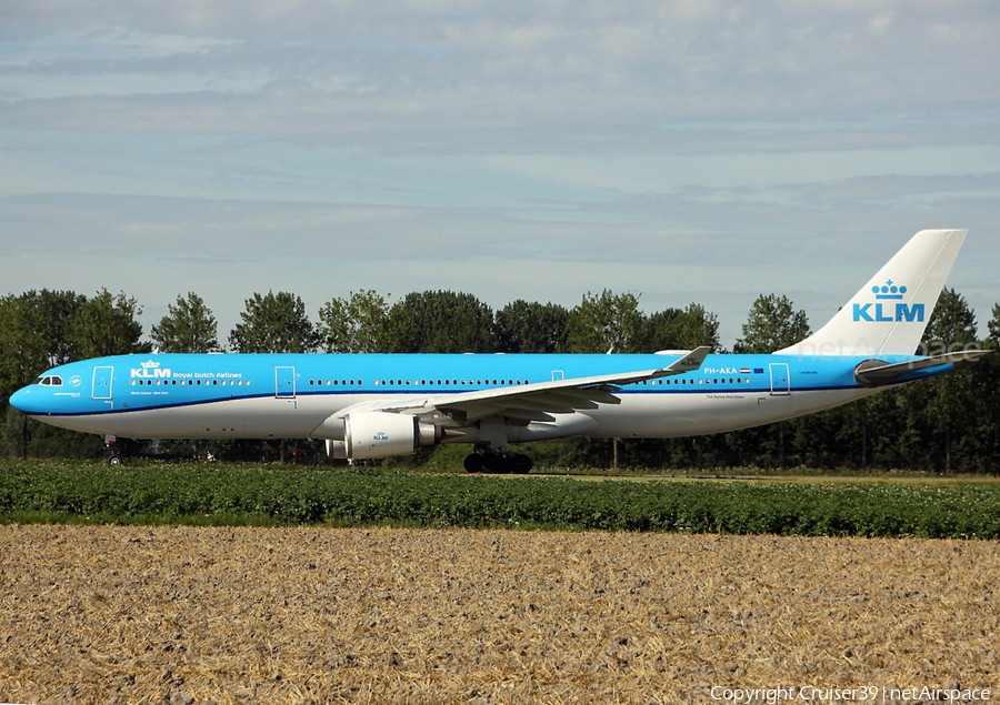 KLM - Royal Dutch Airlines Airbus A330-303 (PH-AKA) | Photo 409050