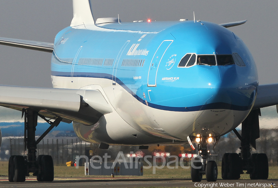 KLM - Royal Dutch Airlines Airbus A330-303 (PH-AKB) | Photo 298182