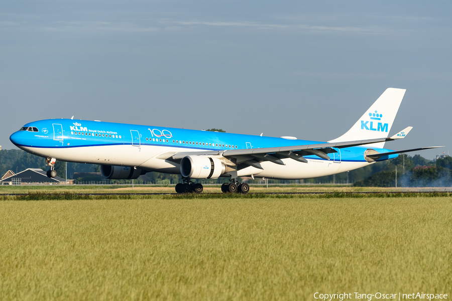 KLM - Royal Dutch Airlines Airbus A330-303 (PH-AKB) | Photo 445884