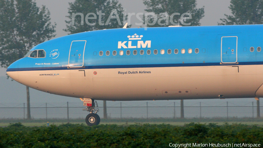 KLM - Royal Dutch Airlines Airbus A330-303 (PH-AKE) | Photo 121141
