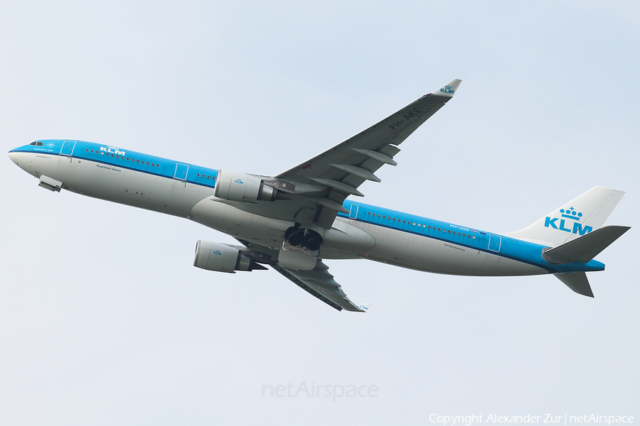 KLM - Royal Dutch Airlines Airbus A330-303 (PH-AKE) | Photo 447362