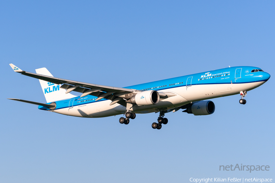 KLM - Royal Dutch Airlines Airbus A330-303 (PH-AKF) | Photo 680357