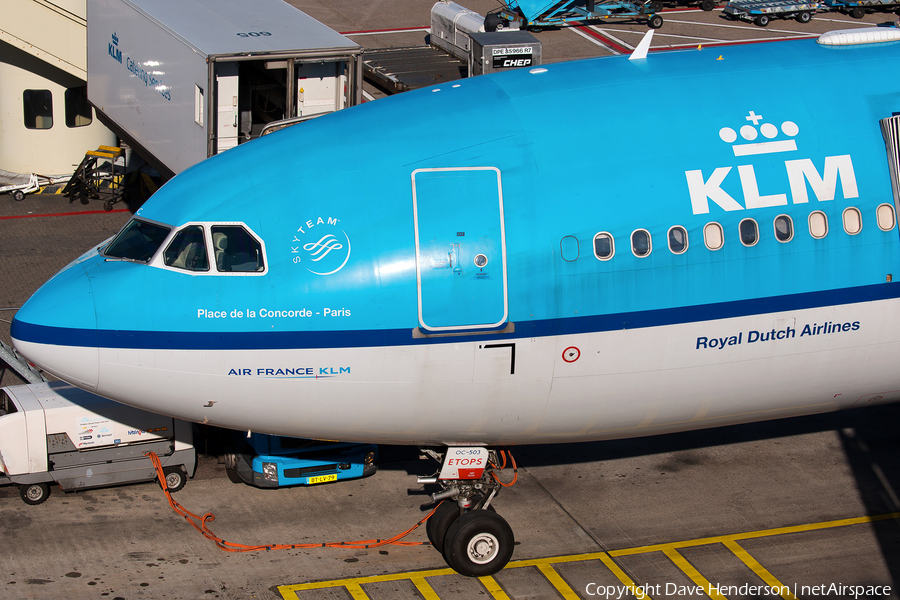 KLM - Royal Dutch Airlines Airbus A330-203 (PH-AOC) | Photo 34703