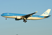 KLM - Royal Dutch Airlines Airbus A330-203 (PH-AOC) at  Amsterdam - Schiphol, Netherlands