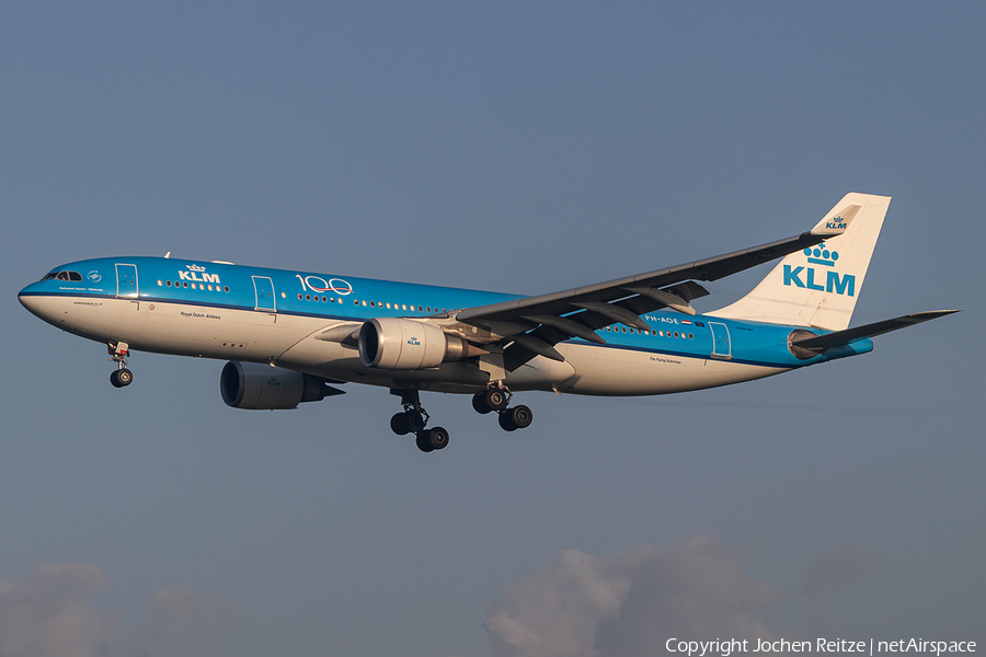 KLM - Royal Dutch Airlines Airbus A330-203 (PH-AOE) | Photo 345795