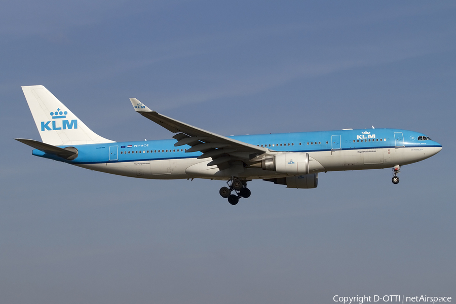 KLM - Royal Dutch Airlines Airbus A330-203 (PH-AOE) | Photo 404380