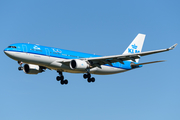 KLM - Royal Dutch Airlines Airbus A330-203 (PH-AOE) at  Amsterdam - Schiphol, Netherlands