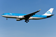 KLM - Royal Dutch Airlines Airbus A330-203 (PH-AOE) at  Amsterdam - Schiphol, Netherlands