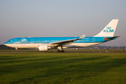 KLM - Royal Dutch Airlines Airbus A330-203 (PH-AOE) at  Amsterdam - Schiphol, Netherlands