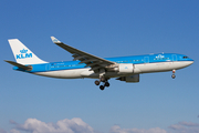 KLM - Royal Dutch Airlines Airbus A330-203 (PH-AOE) at  Amsterdam - Schiphol, Netherlands