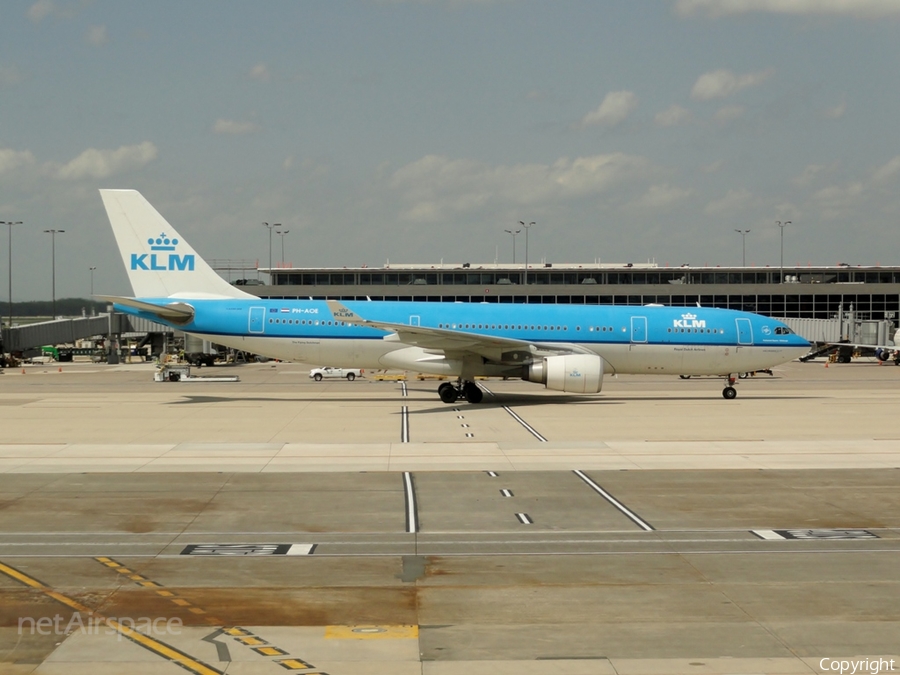 KLM - Royal Dutch Airlines Airbus A330-203 (PH-AOE) | Photo 76871