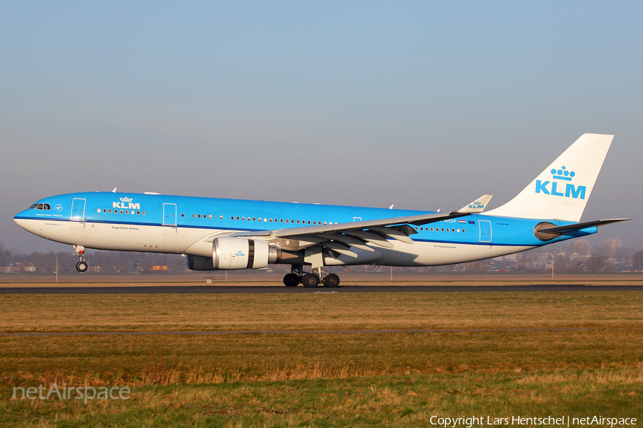 KLM - Royal Dutch Airlines Airbus A330-203 (PH-AOF) | Photo 70484