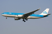 KLM - Royal Dutch Airlines Airbus A330-203 (PH-AOI) at  Amsterdam - Schiphol, Netherlands