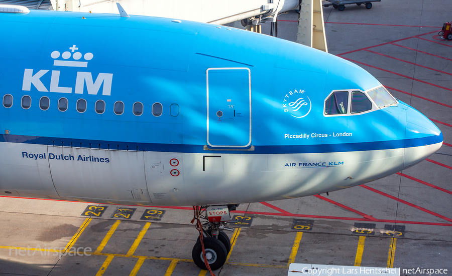 KLM - Royal Dutch Airlines Airbus A330-203 (PH-AOL) | Photo 482178