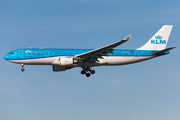 KLM - Royal Dutch Airlines Airbus A330-203 (PH-AOM) at  Amsterdam - Schiphol, Netherlands