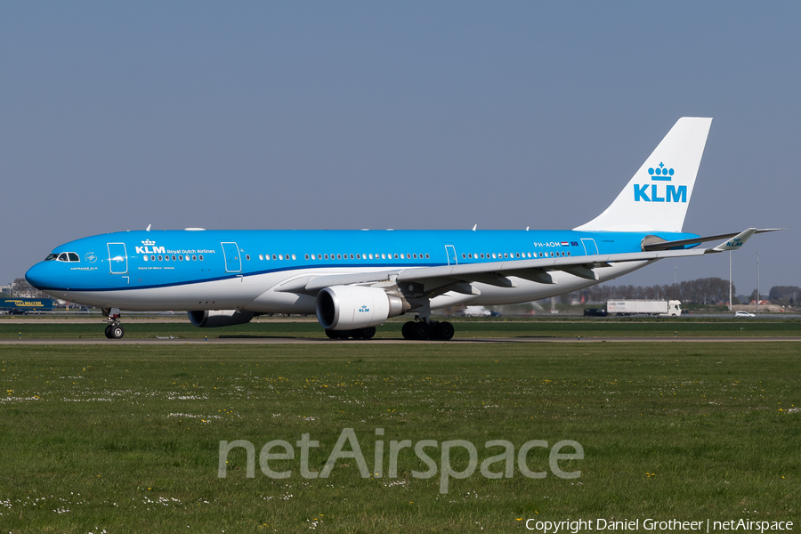 KLM - Royal Dutch Airlines Airbus A330-203 (PH-AOM) | Photo 331339