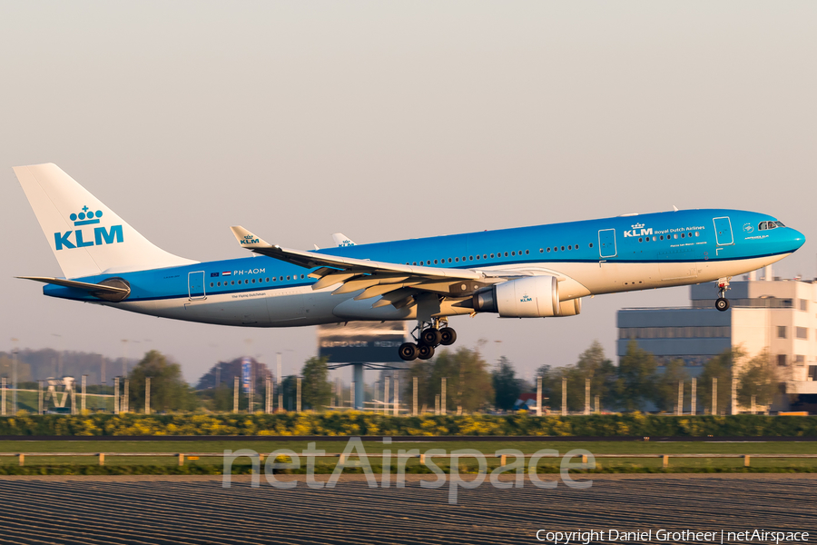 KLM - Royal Dutch Airlines Airbus A330-203 (PH-AOM) | Photo 331412
