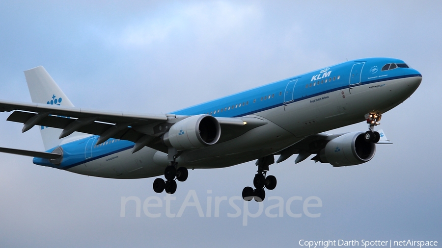 KLM - Royal Dutch Airlines Airbus A330-243 (PH-AON) | Photo 210992