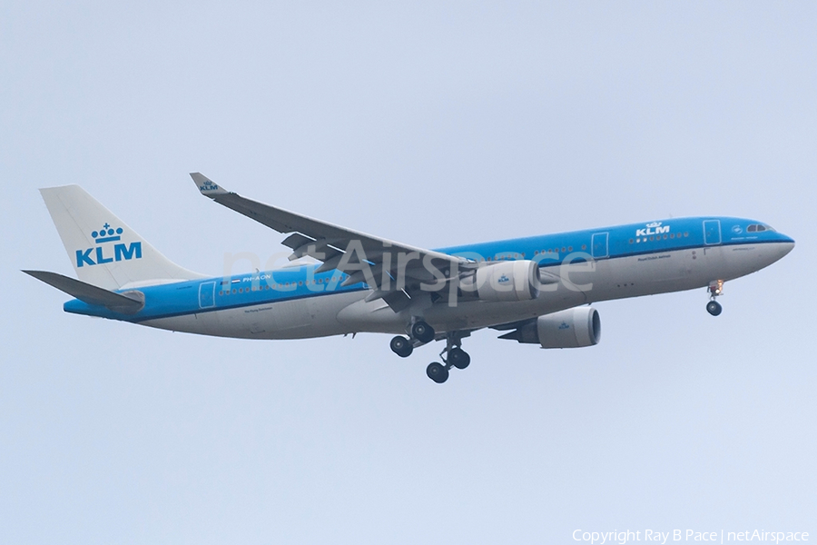 KLM - Royal Dutch Airlines Airbus A330-243 (PH-AON) | Photo 478673