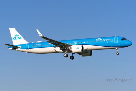 KLM - Royal Dutch Airlines Airbus A321-252NX (PH-AXG) at  Amsterdam - Schiphol, Netherlands