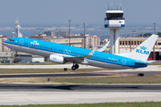 KLM - Royal Dutch Airlines Boeing 737-8K2 (PH-BCE) at  Lisbon - Portela, Portugal