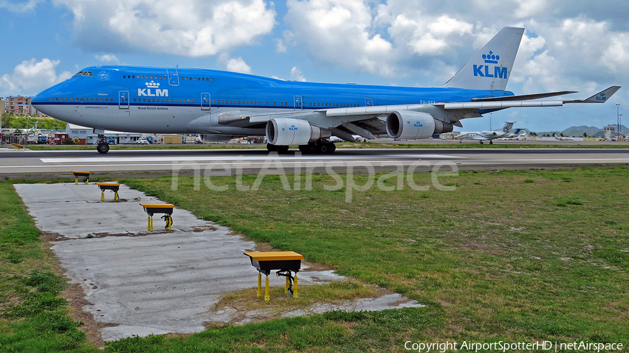 KLM - Royal Dutch Airlines Boeing 747-406 (PH-BFA) | Photo 116434