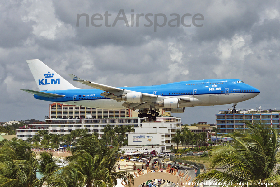 KLM - Royal Dutch Airlines Boeing 747-406 (PH-BFA) | Photo 23271