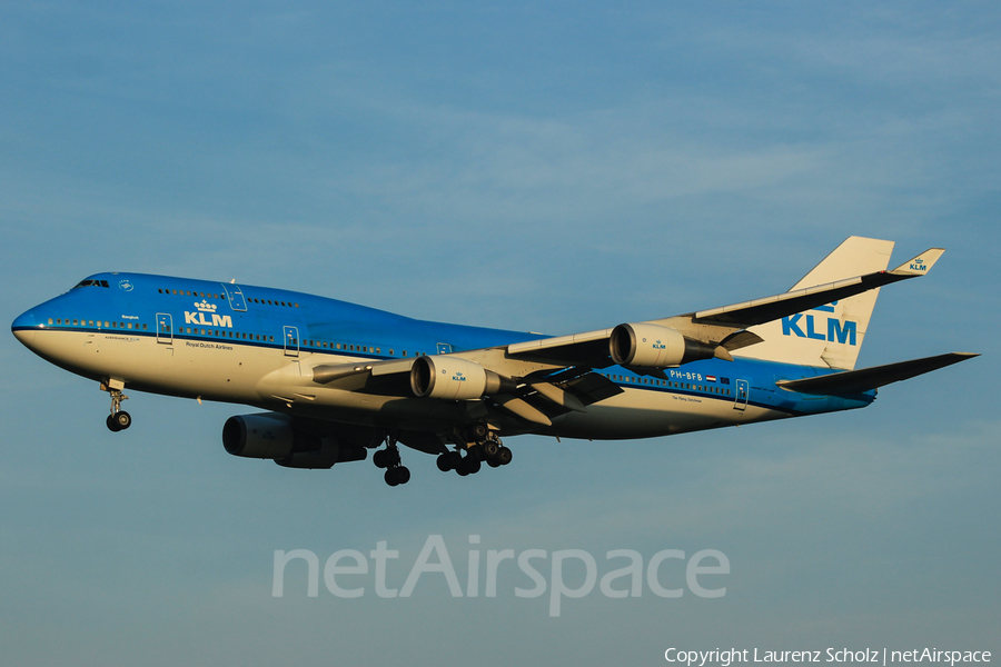 KLM - Royal Dutch Airlines Boeing 747-406 (PH-BFB) | Photo 63457